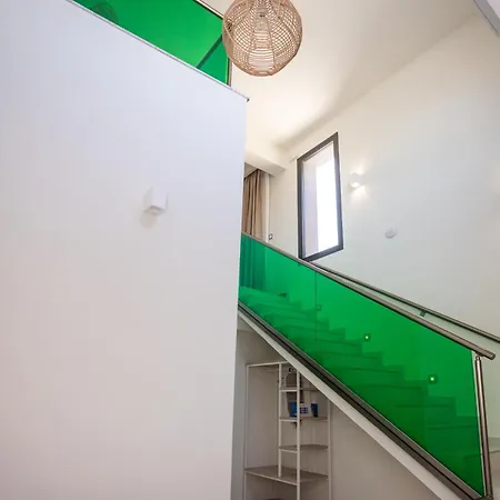 Amalia Deluxe 빌라 Vrasná