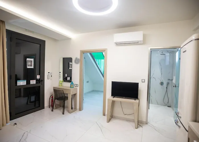 Amalia Deluxe Vrasná