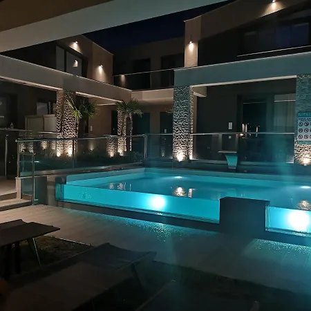 Villa Amalia Deluxe Vrasná